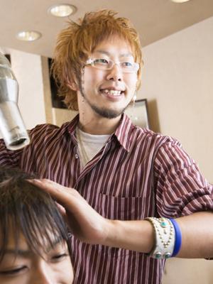 美容室での仕上がりを自宅でも再現!ミラーのデザイン性と機能性を徹底解説